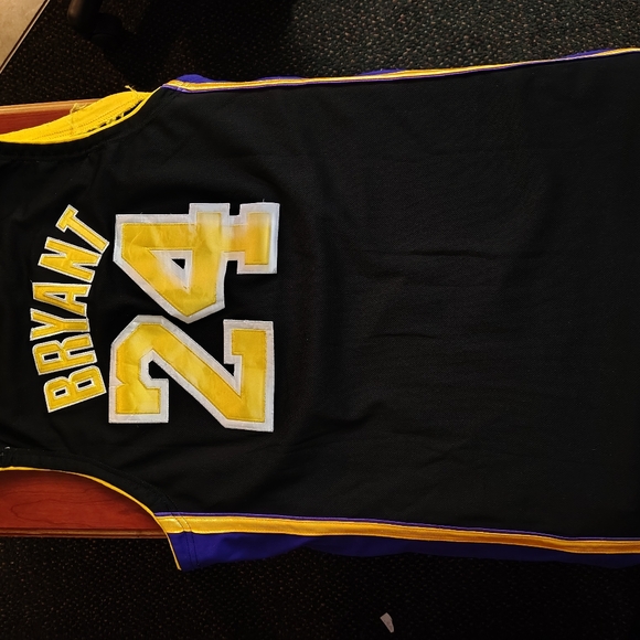 Kobe Bryant jersey - Picture 3 of 3